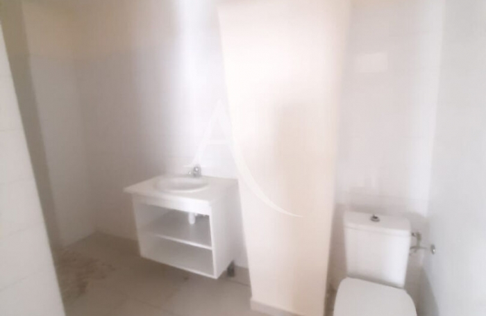 Vente Local commercial 197m&sup2; 7 pi&egrave;ces Fort de france