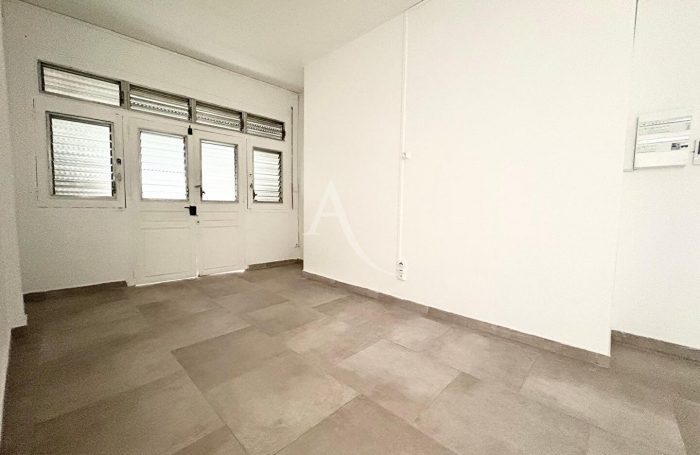 Location Appartement 42.89m&sup2; 2 pi&egrave;ces Saint-Esprit