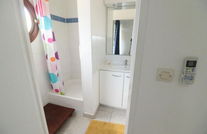 Vente Appartement 84.28m&sup2; 4 pièces Le Marin