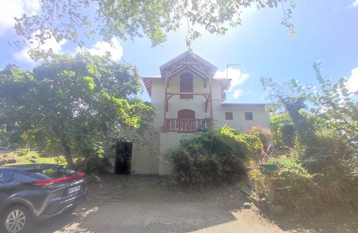 Villa prestige T5 au charme cr&eacute;ole - Cap Est