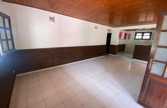 Location Appartement 85m&sup2; 3 pièces Sainte Marie