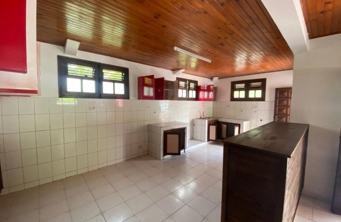 Location Appartement 85m&sup2; 3 pièces Sainte Marie