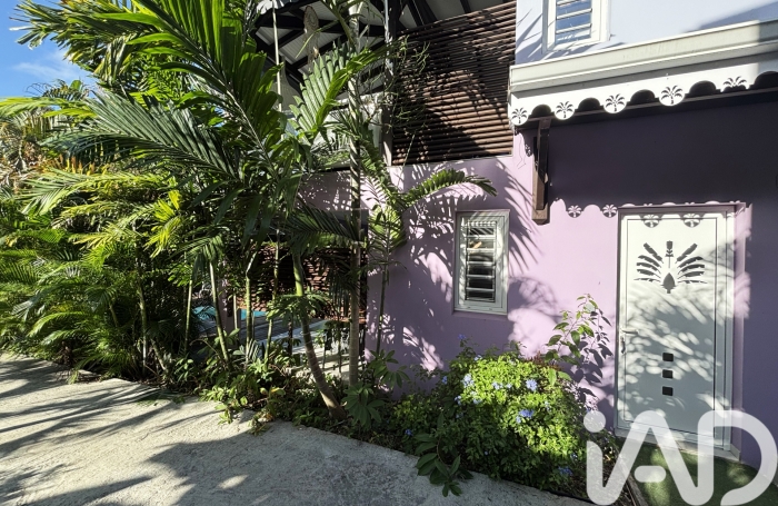 Vente Divers 173m&sup2; 5 pièces Sainte Anne