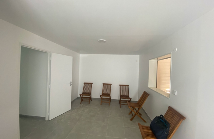 Location Bureaux 35m&sup2; Le Lamentin