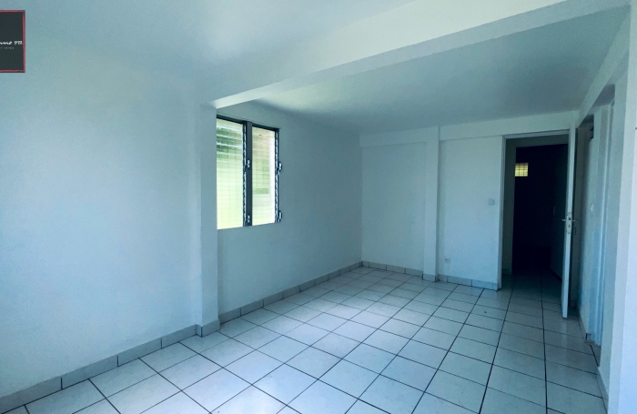 Appartement T4 avec Vue Imprenable sur la Baie   Le Marin