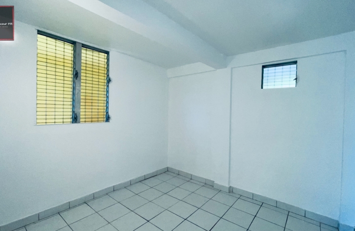 Appartement T4 avec Vue Imprenable sur la Baie   Le Marin