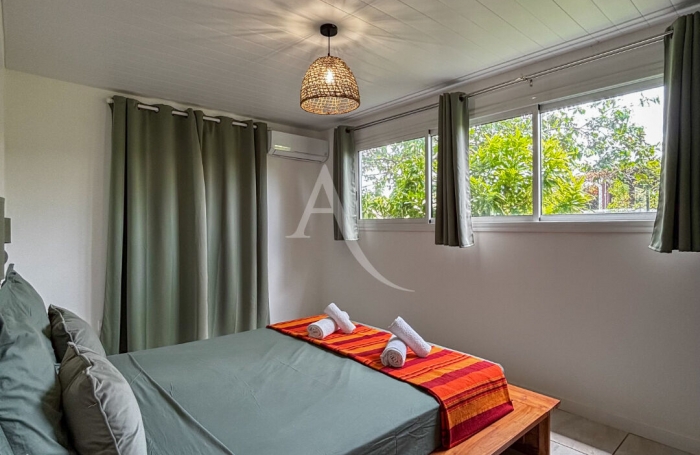 Vente Local commercial 258m&sup2; 10 pi&egrave;ces La Trinit&eacute;