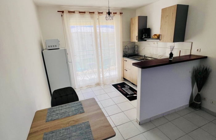 Location Appartement 32.10m&sup2; 1 pièce Fort de france