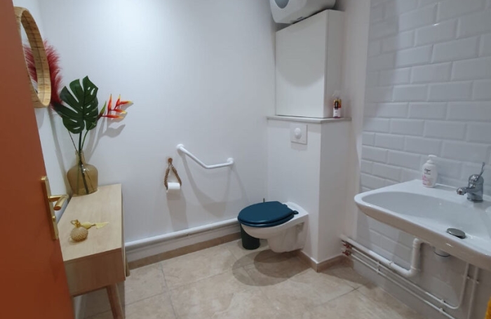 Vente Local professionnel 64m&sup2; Fort de france