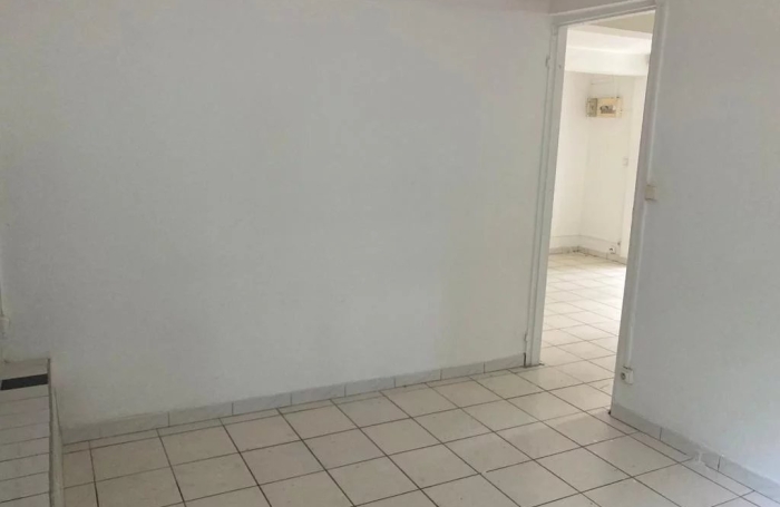 Location Appartement 34m&sup2; 2 pièces Fort de france