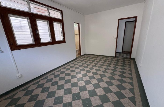 Maison divisible en 2 T3   Plage et commodit&eacute;s &agrave; 1 min &agrave; FOND LAHAYE SCHOELCHER