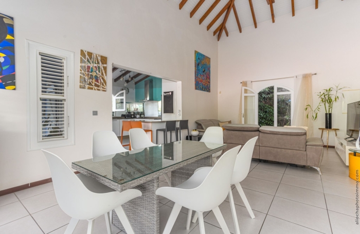 Maison 7 pi&egrave;ces avec piscine a Case Pilote