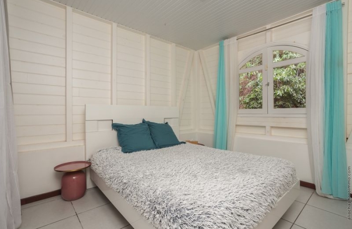 Maison 7 pi&egrave;ces avec piscine a Case Pilote