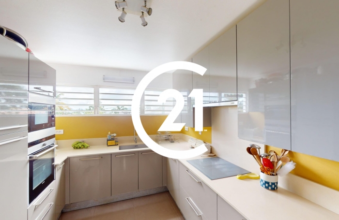 Location Appartement 89.00m&sup2; 3 pièces Fort de france