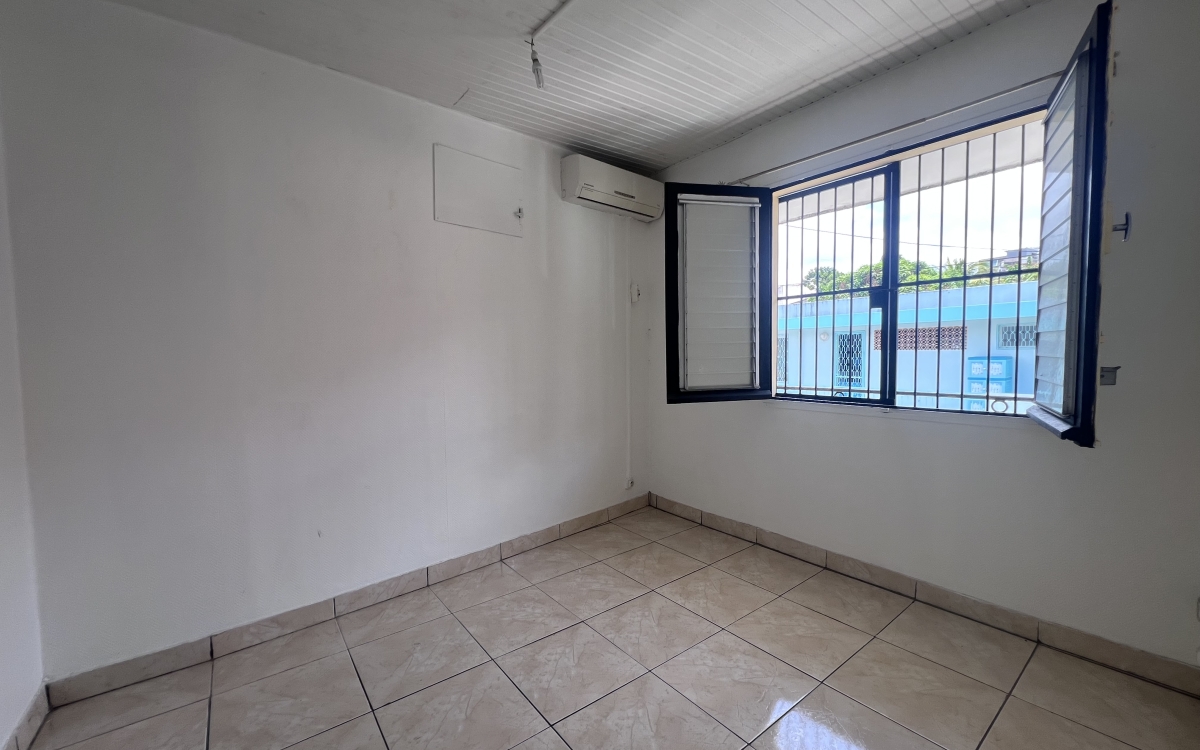 Le LAMENTIN - Maison de ville T4 Bourg 149 000 &euro; FAI