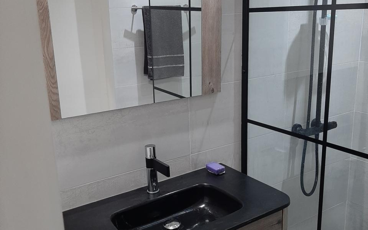 Sainte-Luce T2 r&eacute;nov&eacute; &agrave; 1 min de la plage - 268 K&euro;