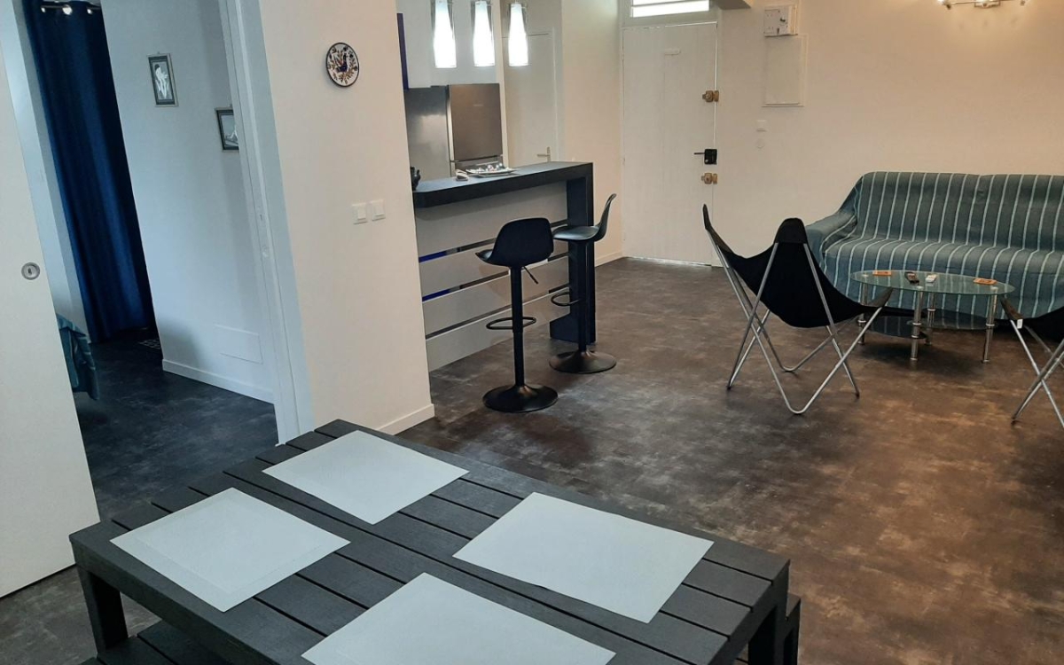 Sainte-Luce T2 r&eacute;nov&eacute; &agrave; 1 min de la plage - 268 K&euro;