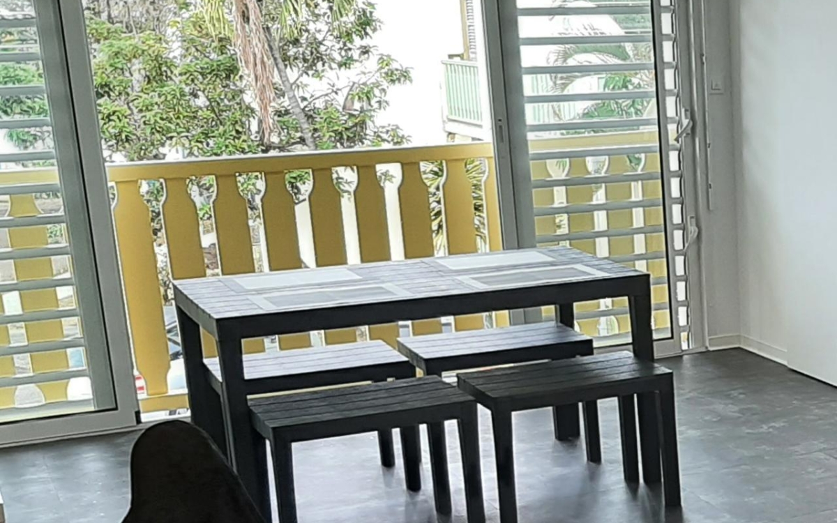 Sainte-Luce T2 r&eacute;nov&eacute; &agrave; 1 min de la plage - 268 K&euro;