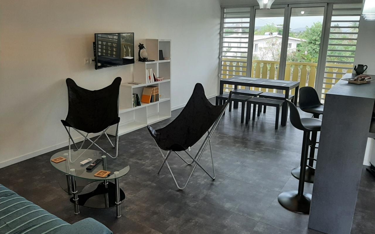 Sainte-Luce T2 r&eacute;nov&eacute; &agrave; 1 min de la plage - 268 K&euro;