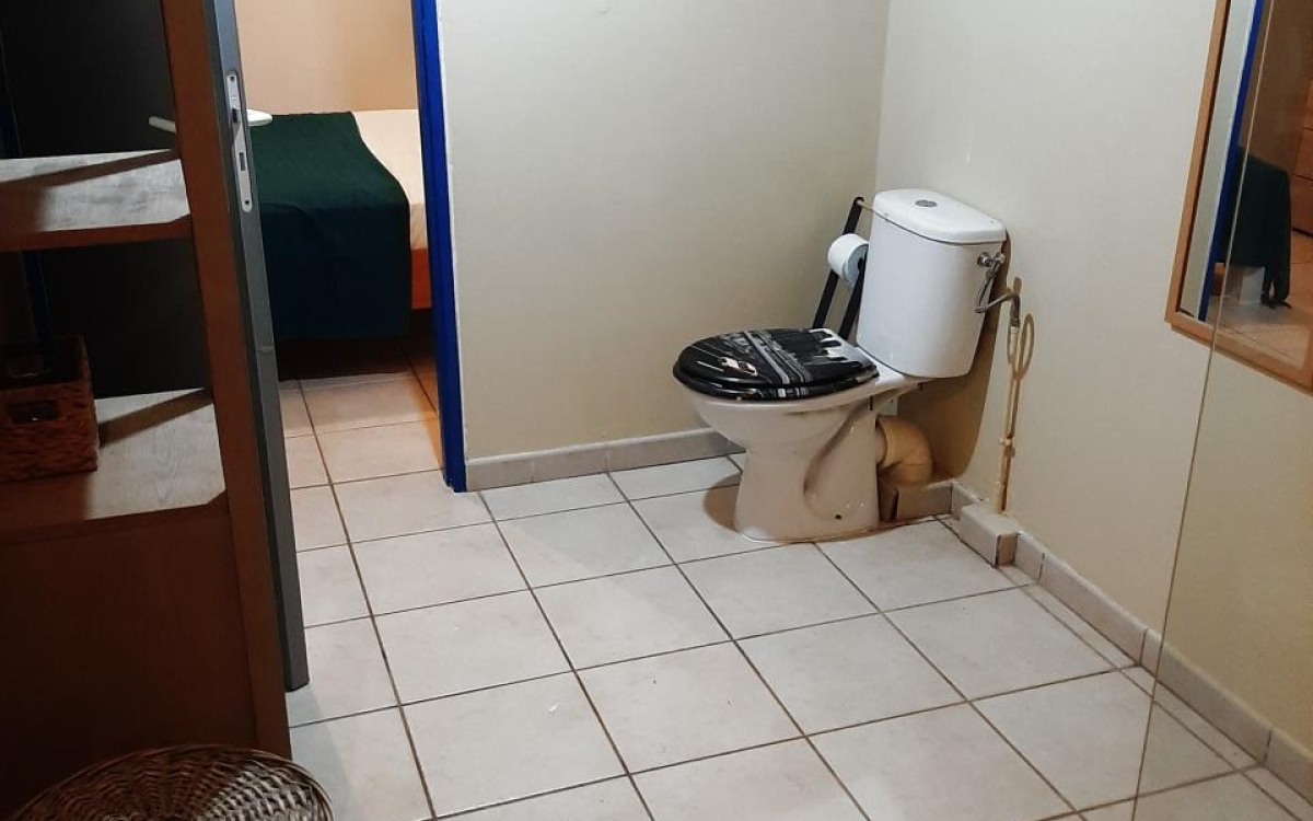 Les Trois-&Icirc;lets F2 meubl&eacute; avec terrasse et parking 198 000 &euro;