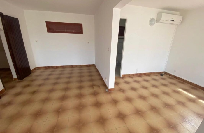 Location Bureaux 267m&sup2; 10 pièces Schoelcher