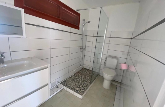 Location Bureaux 267m&sup2; 10 pièces Schoelcher