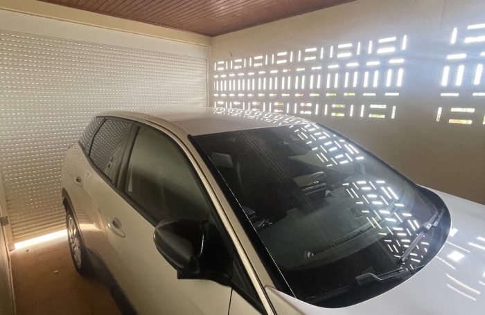 Grand T4 avec fort-potentiel &agrave; acheter &agrave; Rivi&egrave;re-Sal&eacute;e