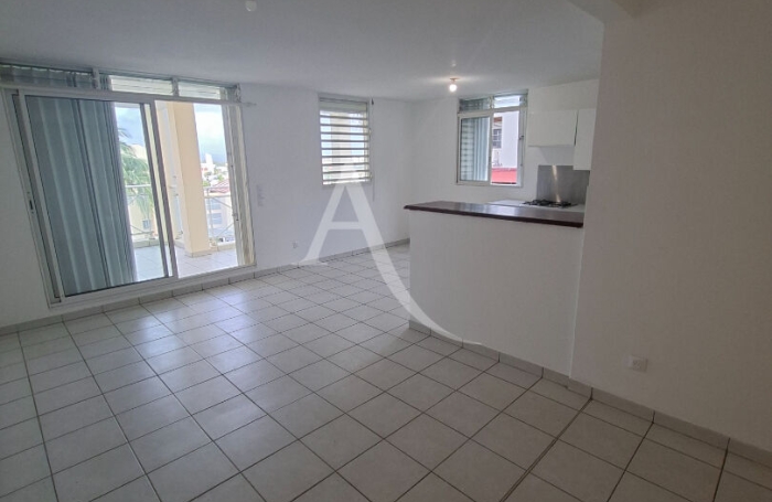 Vente Appartement 60.72m&sup2; 3 pi&egrave;ces Fort de france