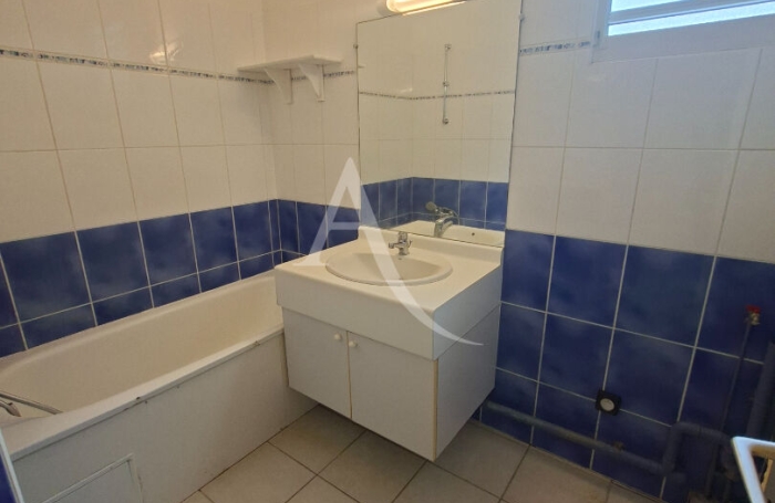 Vente Appartement 60.72m&sup2; 3 pi&egrave;ces Fort de france