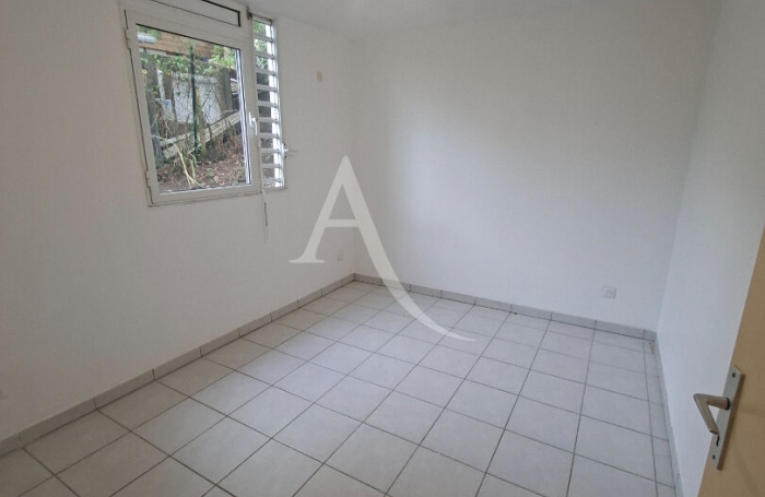 Vente Appartement 60.72m&sup2; 3 pi&egrave;ces Fort de france