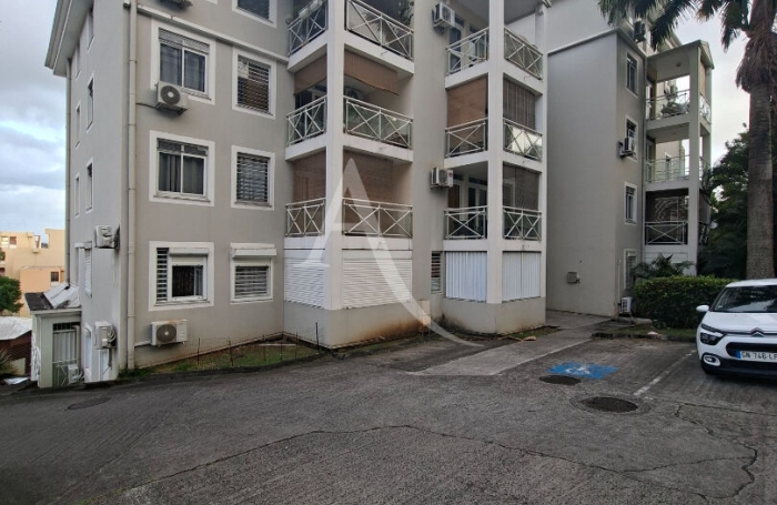 Vente Appartement 60.72m&sup2; 3 pi&egrave;ces Fort de france