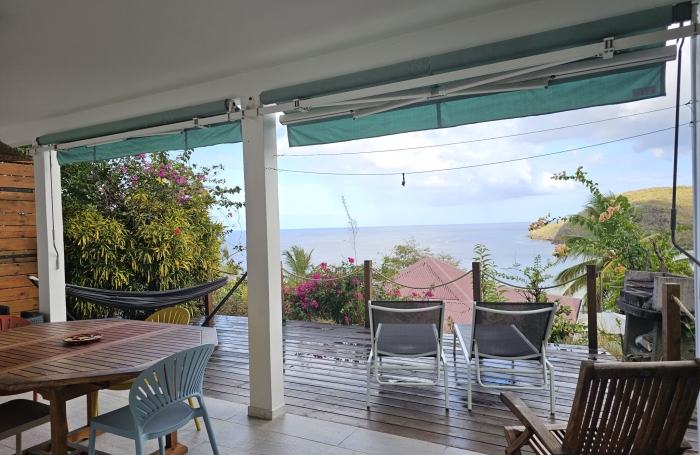 VILLA CREOLE 4 LOGEMENTS VUE MER