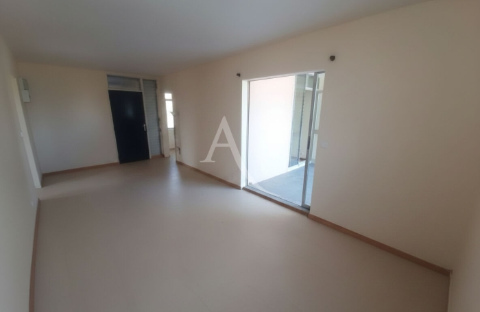 Location Appartement 59.92m&sup2; 4 pi&egrave;ces Sainte Marie