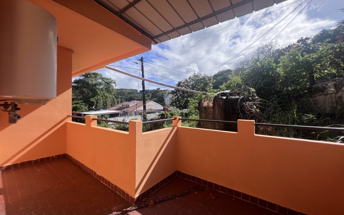  Trinit&eacute; bourg- Villa 4 chambres avec grands volumes - 405K&euro;