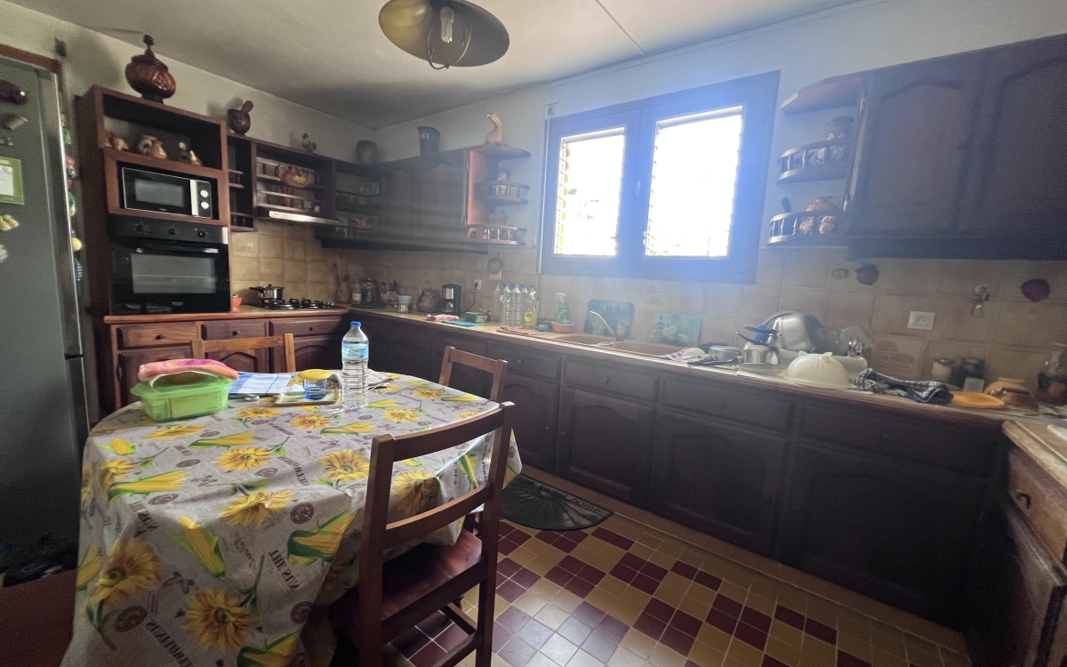  Trinit&eacute; bourg- Villa 4 chambres avec grands volumes - 405K&euro;