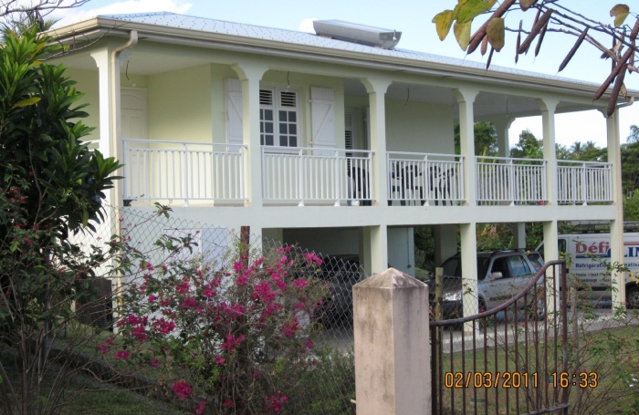 Villa de type f4 de 103 m2 habitable non meubl&eacute; avec vue mer &agrave; Trinit&eacute;