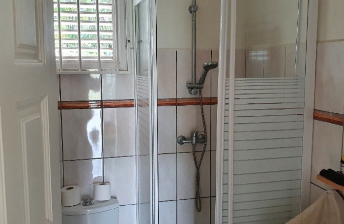 Villa de type f4 de 103 m2 habitable non meubl&eacute; avec vue mer &agrave; Trinit&eacute;