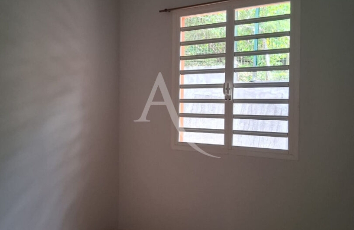 Location Appartement 79.26m&sup2; 4 pi&egrave;ces La Trinit&eacute;