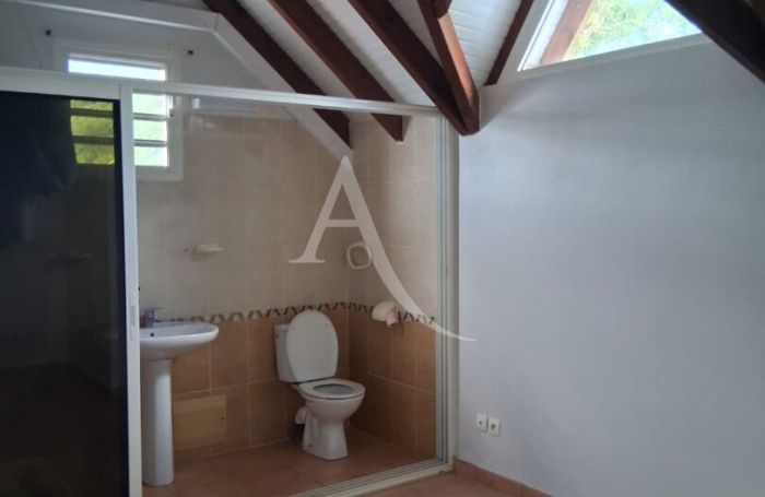 Location Appartement 79.26m&sup2; 4 pi&egrave;ces La Trinit&eacute;