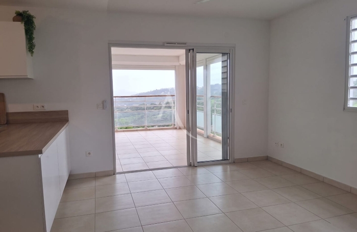 Location Appartement 78.27m&sup2; 4 pi&egrave;ces Saint-Joseph