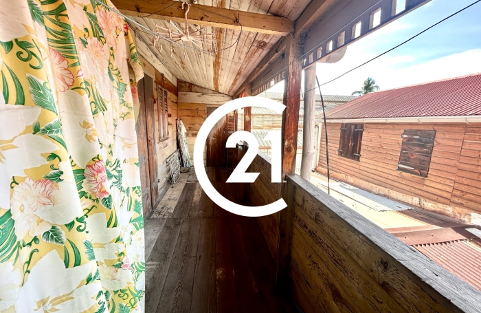 Vente Maison 180.00m&sup2; 7 pièces Saint Pierre