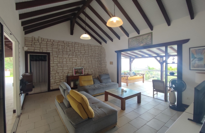 Belle maison T4 meubl&eacute;e + Studio