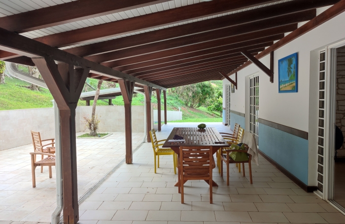 Belle maison T4 meubl&eacute;e + Studio