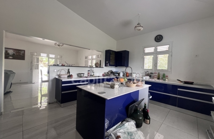 Vente Maison 201m&sup2; 7 pièces Le Marin