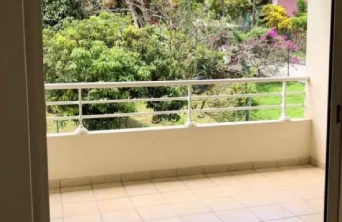 Location Appartement 37.45m&sup2; 2 pièces Fort de france