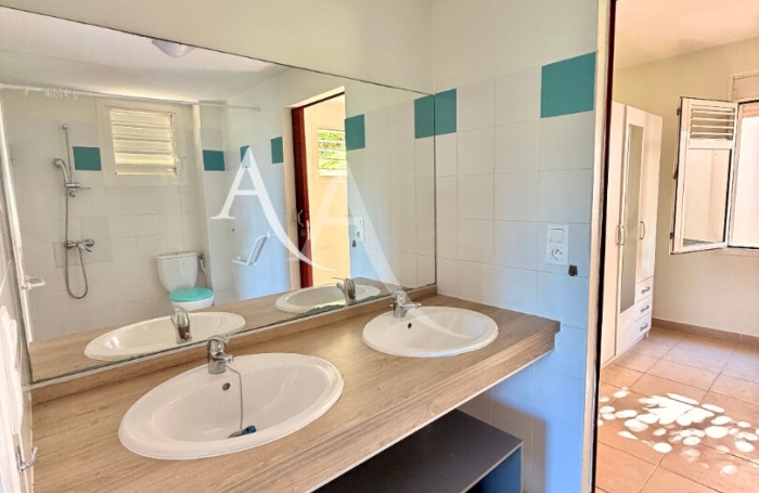 Vente Appartement 53m&sup2; 3 pi&egrave;ces Fort de france