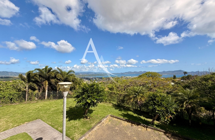 Vente Appartement 53m&sup2; 3 pi&egrave;ces Fort de france