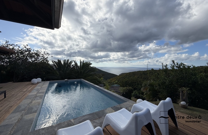 Vente Maison 150.00m&sup2; 4 pièces Case-Pilote