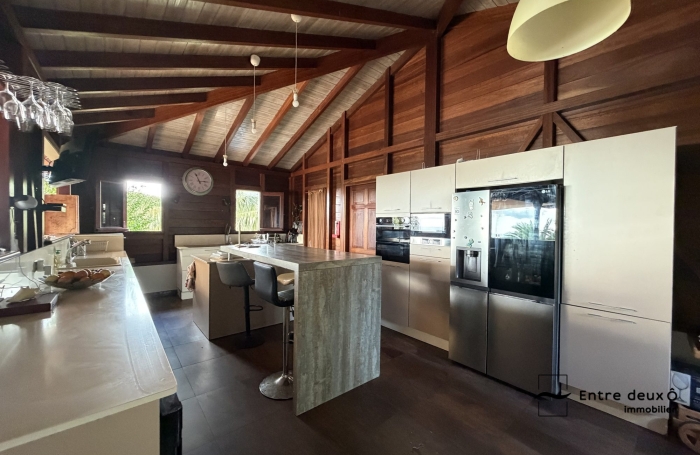 Vente Maison 150.00m&sup2; 4 pièces Case-Pilote