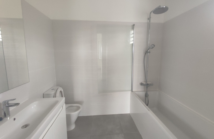 &Agrave; louer - Villa neuve F4 de plain-pied au LAMENTIN